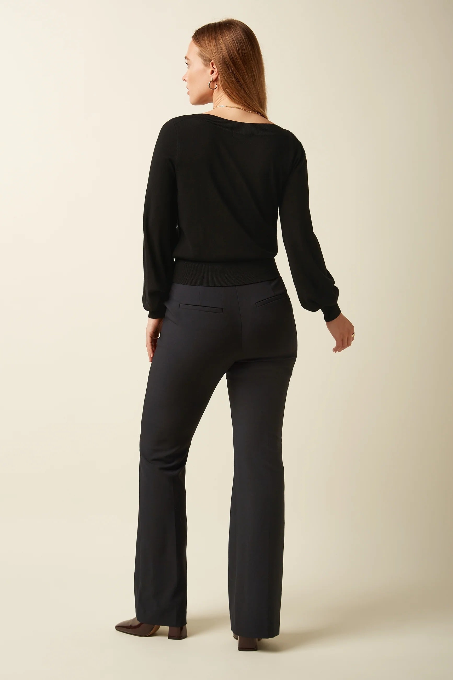 Audrey Bell Top Azzy 001 Black - LEEF mode en accessoires
