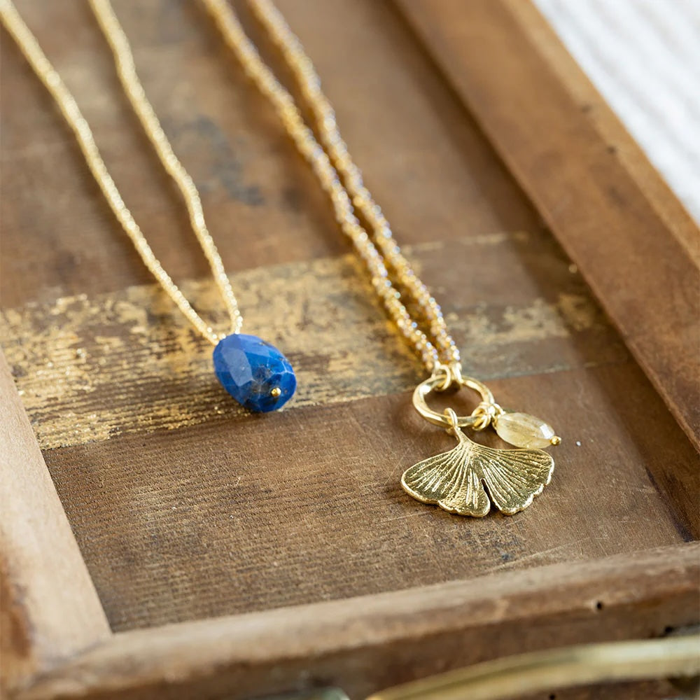 Calm Lapis Lazuli Gold Colored Necklace Lapis Lazuli - LEEF mode en accessoires