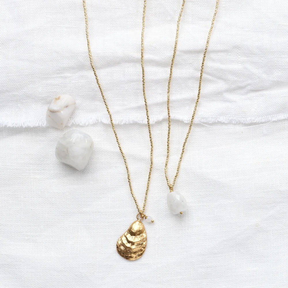 Calm Moonstone Gold Colored Necklace Moonstone - LEEF mode en accessoires
