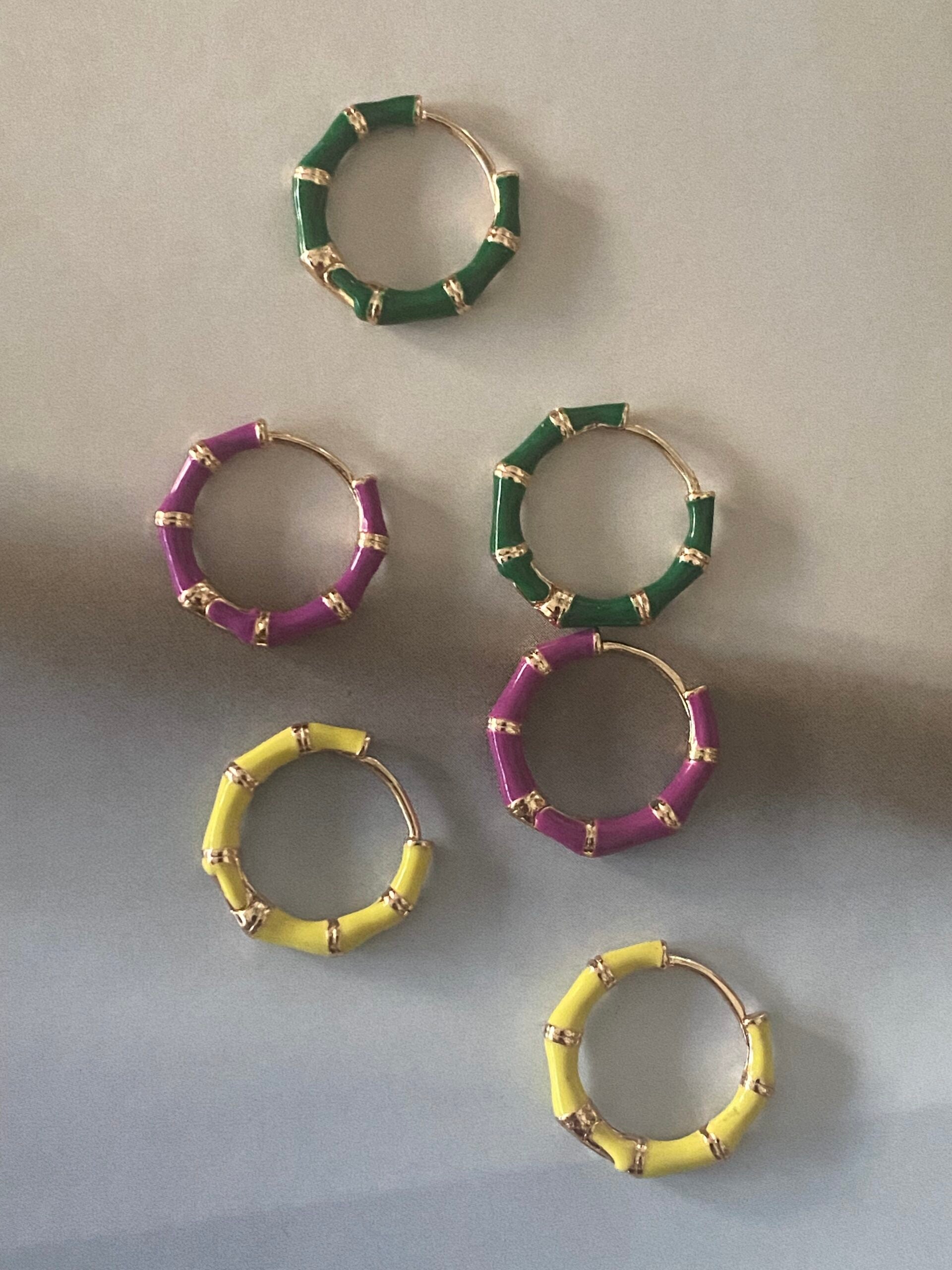 Creolen met emaille  geel - LEEF mode en accessoires