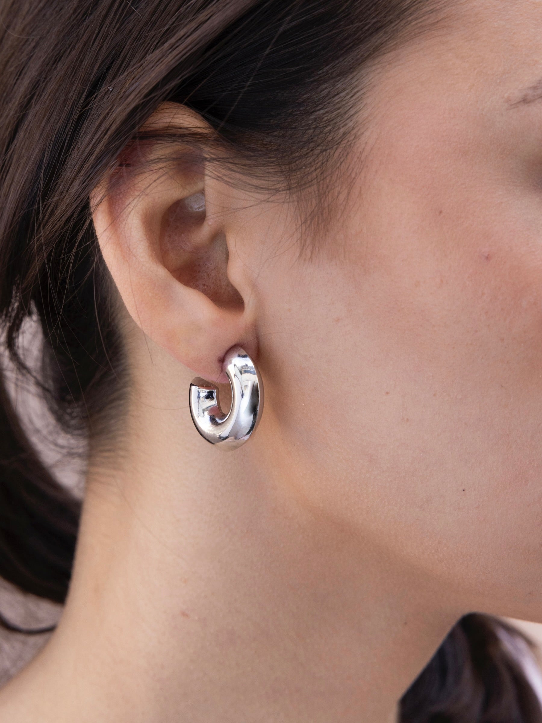 DIKKE OORRINGEN (2.4CM) / ZILVER Zilver - LEEF mode en accessoires