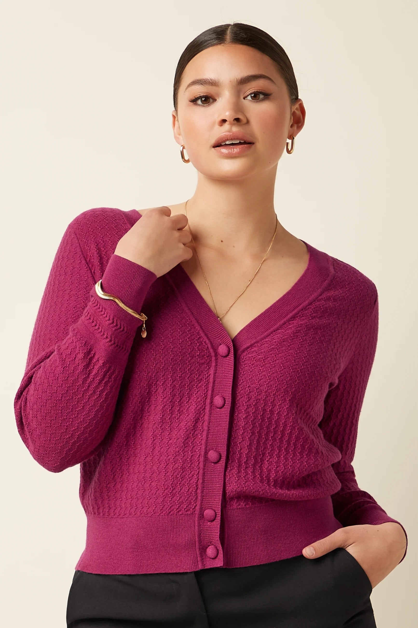 Deep v Cardi Cedar 521 Violet pink - LEEF mode en accessoires