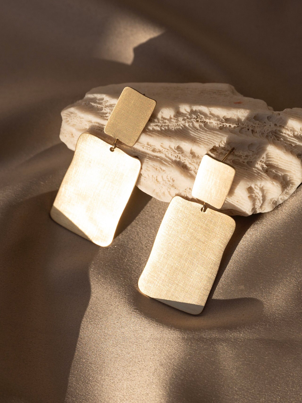 OORSTEKERS ORGANIC (*SIGNATURE COLLECTION) goud - LEEF mode en accessoires