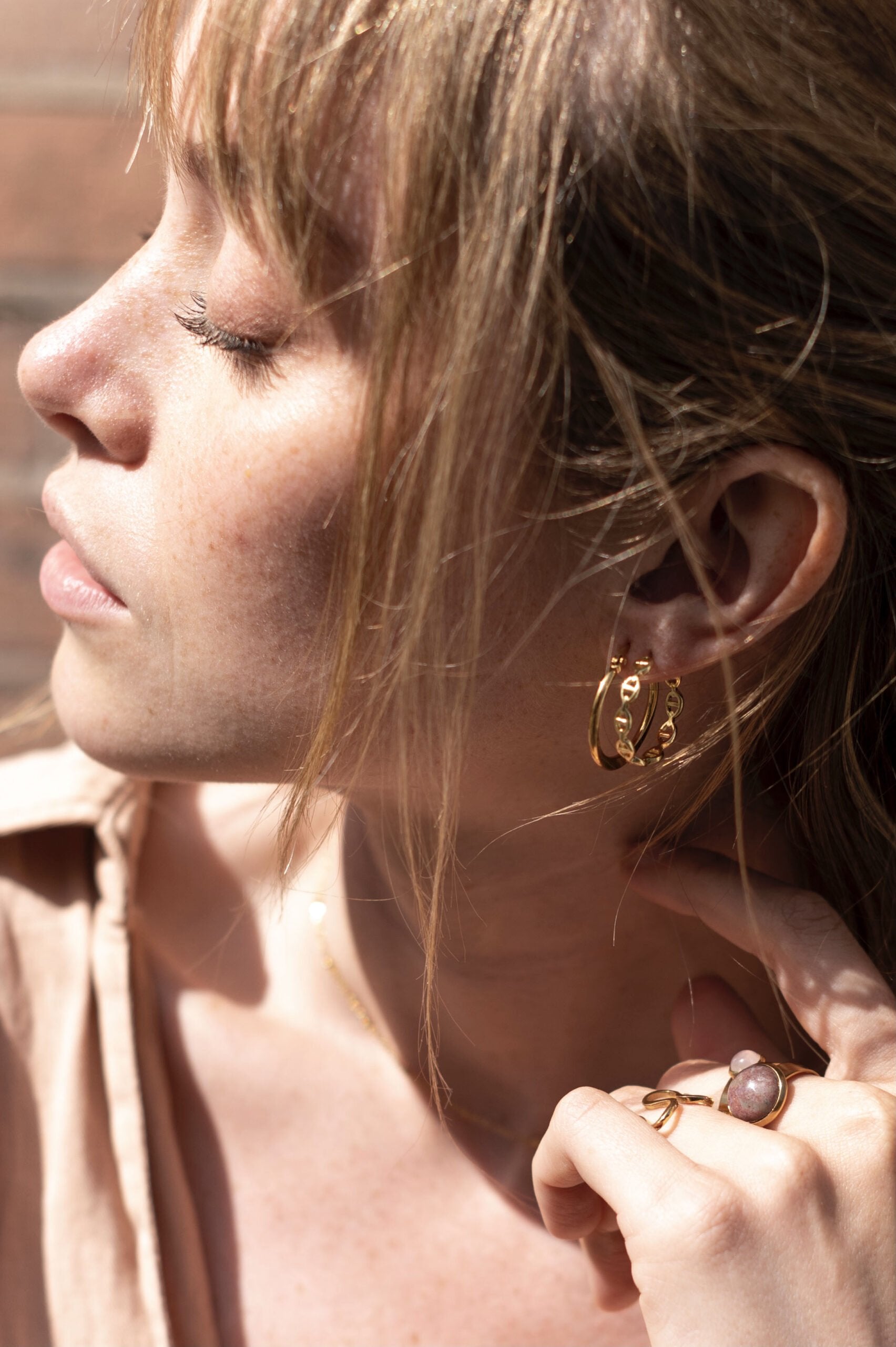 OPENGEWERKTE OORRINGEN (2CM) goud - LEEF mode en accessoires