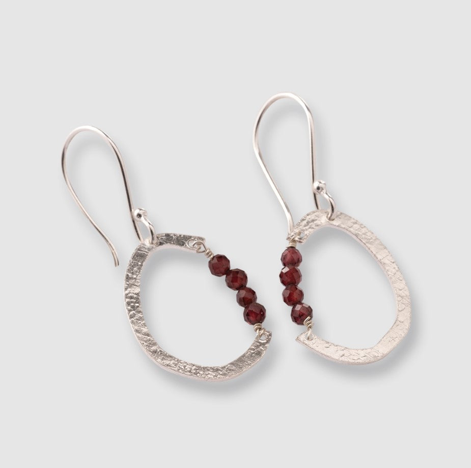Optimism Garnet Earrings SP Garnet - LEEF mode en accessoires