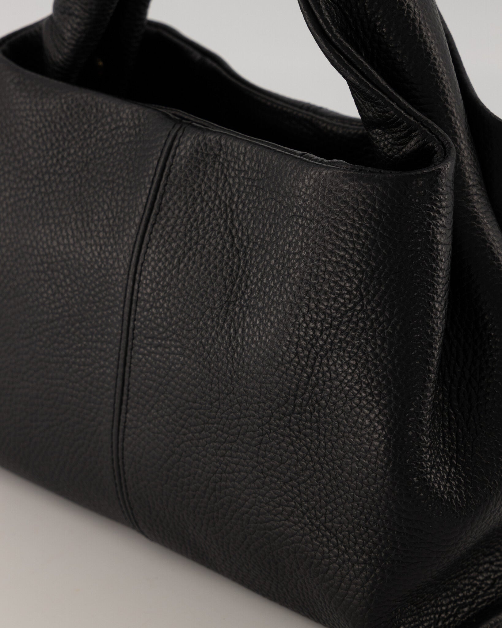 Polly Classic grain Zwart - LEEF mode en accessoires