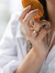 Ring met blaadjes (II) goud - LEEF mode en accessoires