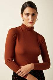 Rollneck Top Uni Rib 554 Spicy Brown - LEEF mode en accessoires