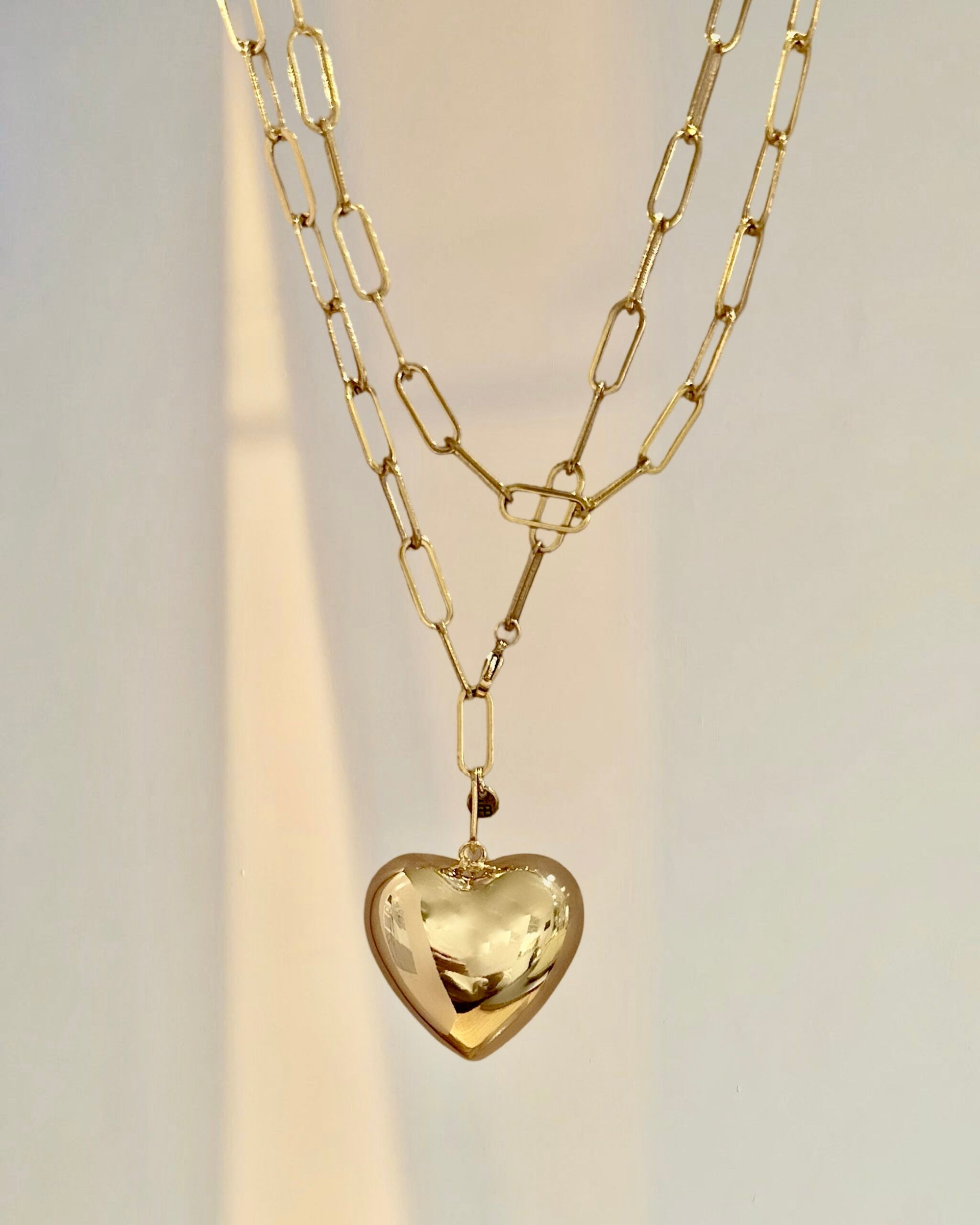 SCHAKELKETTING MET GROTE “HART” HANGER goud - LEEF mode en accessoires