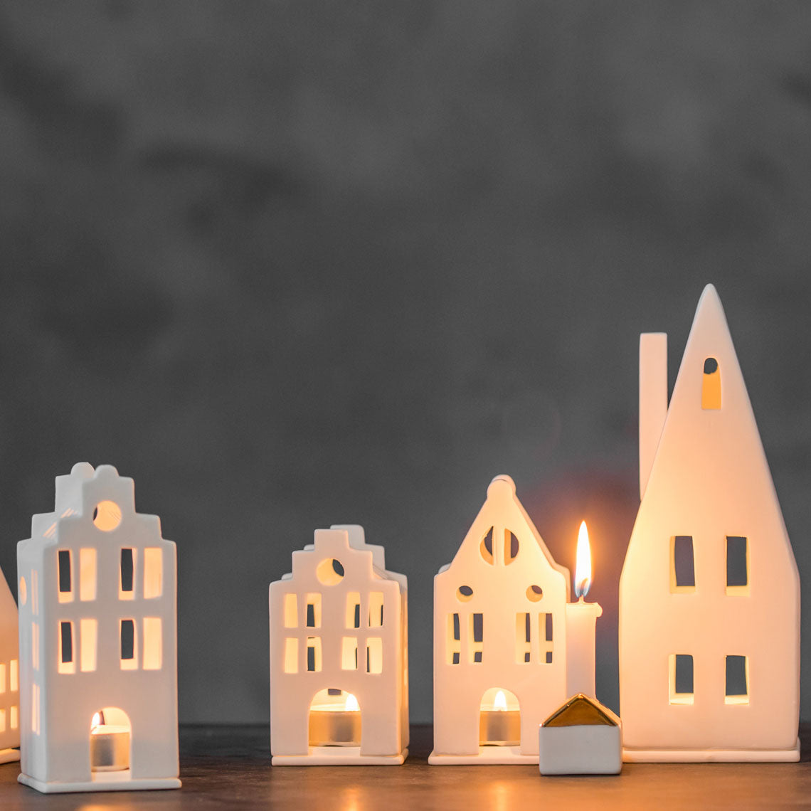 Small Lighthouse town canal house 6x6x13,5cm - LEEF mode en accessoires