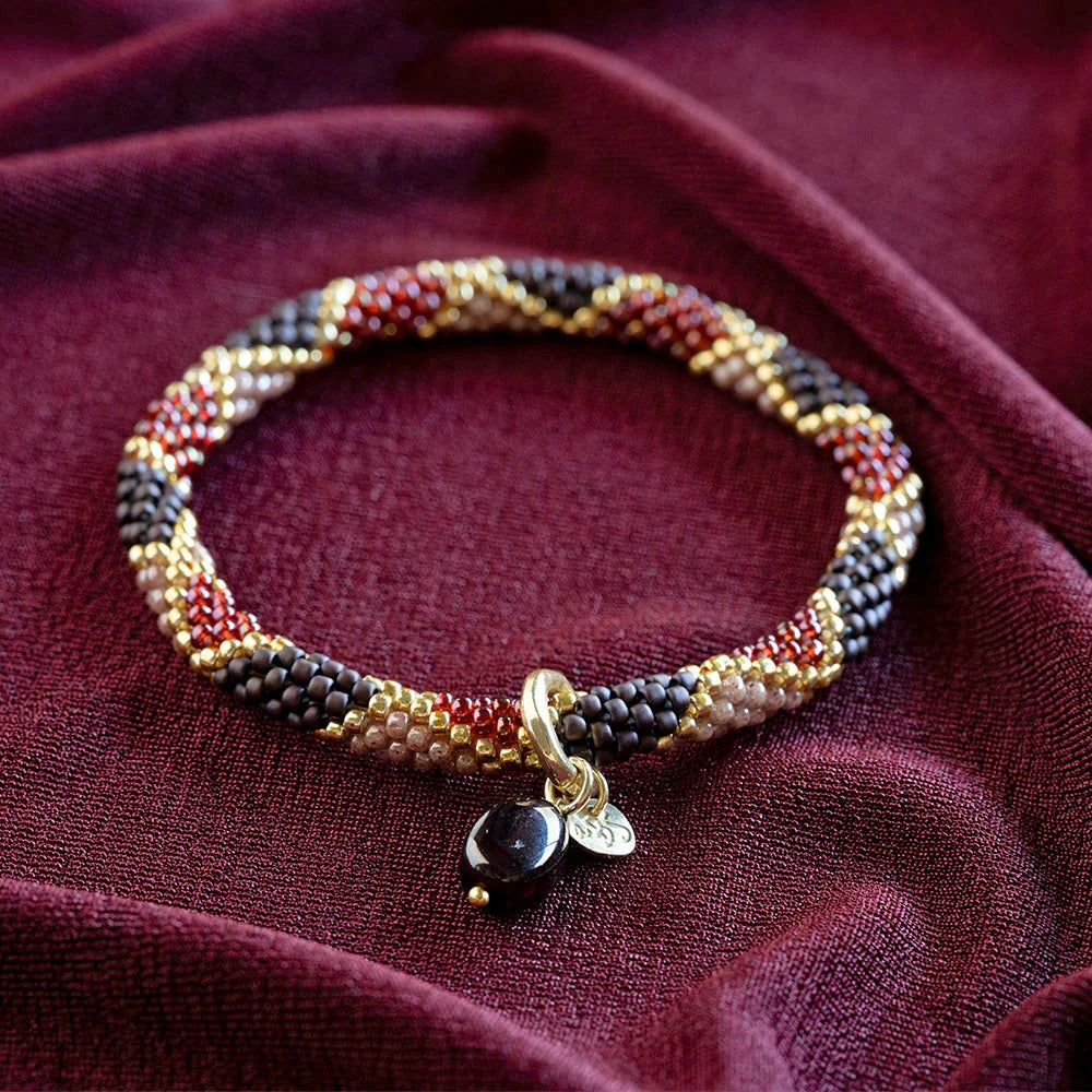 Talented Garnet Bracelet Gold Colored Garnet - LEEF mode en accessoires