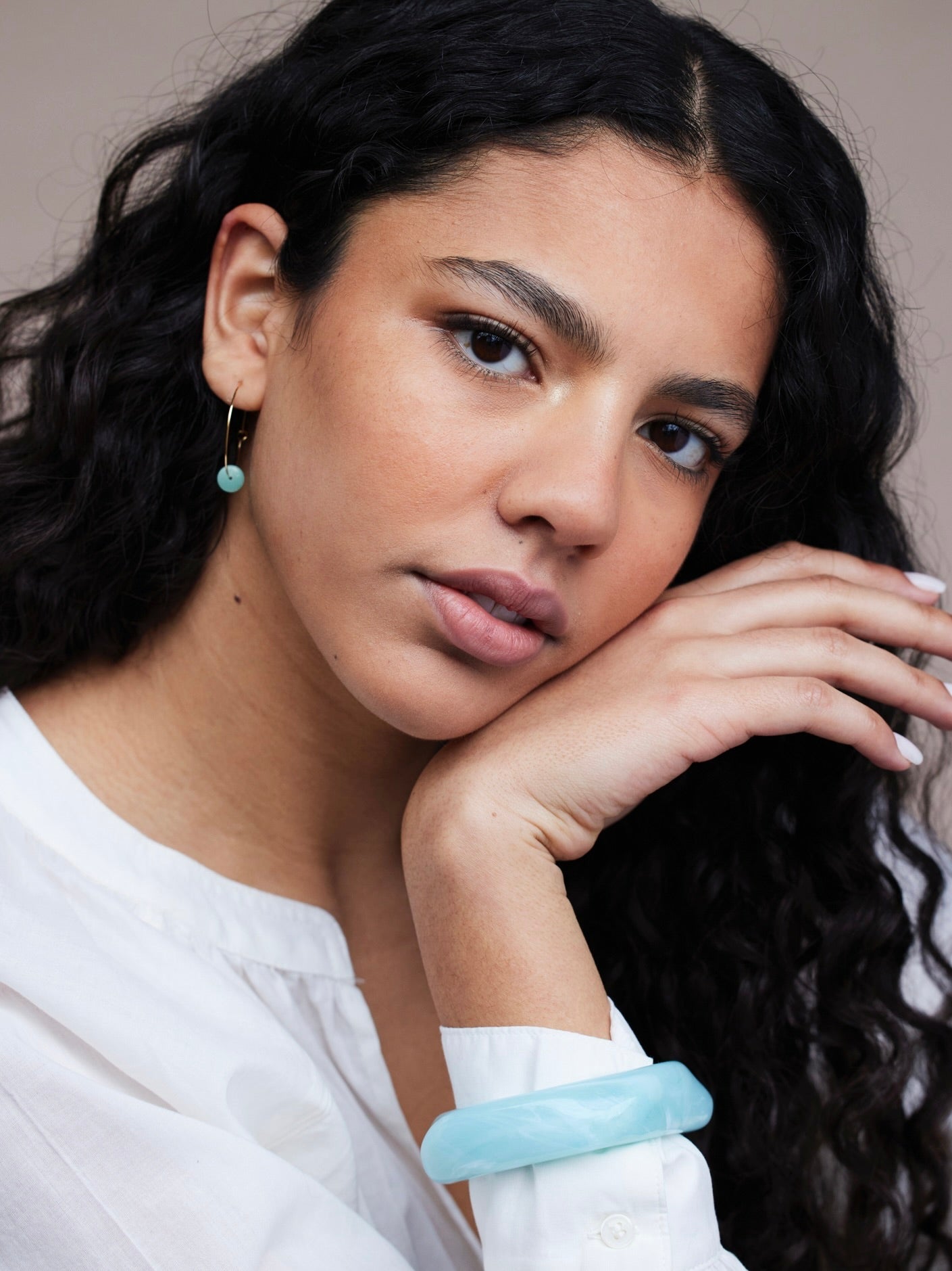 VIERKANTE BANGLE TURQUOISE MÊLÉE Turquoise - LEEF mode en accessoires