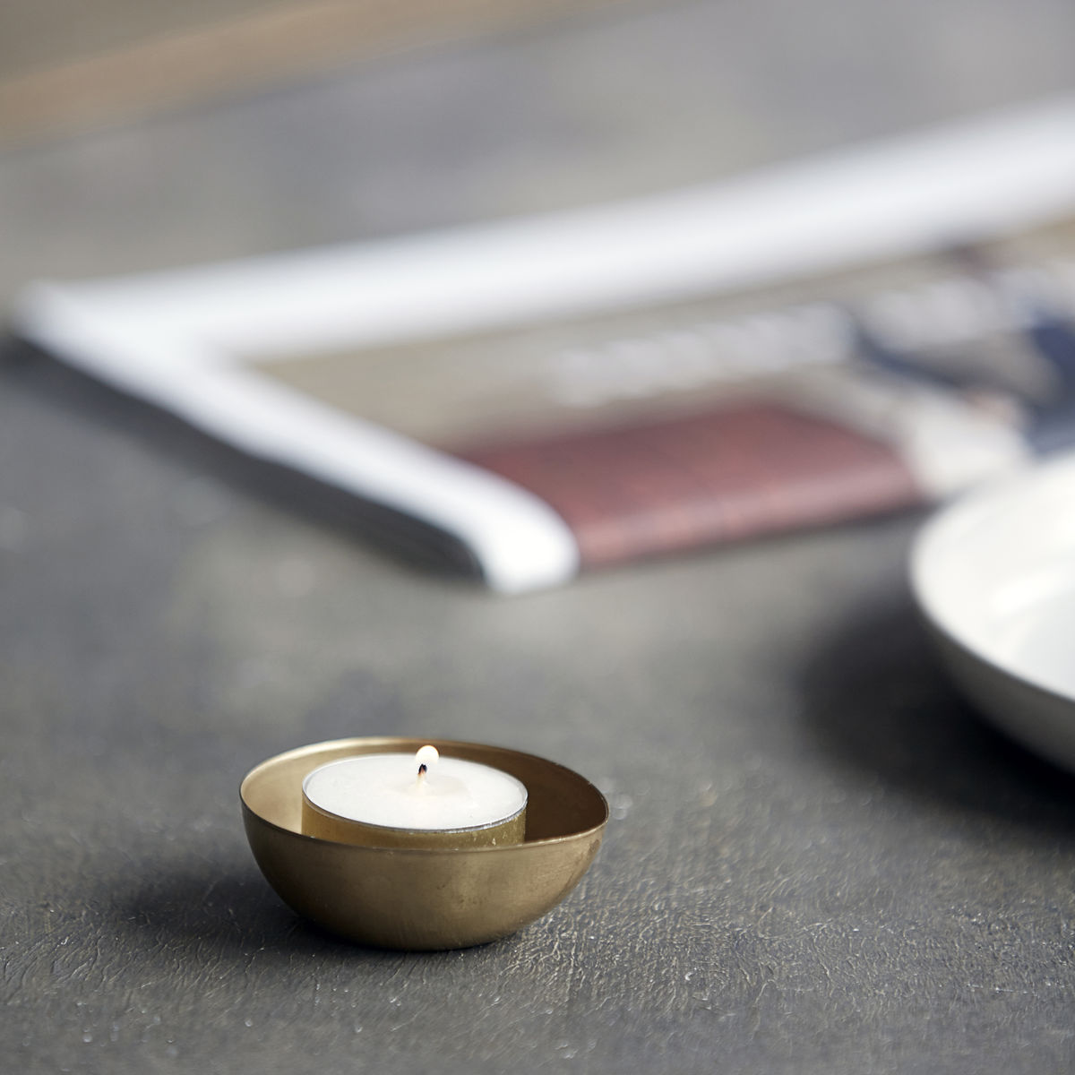 Tea light Egg, goud Gold van House Doctor te koop bij LEEF mode en accessoires Meppel