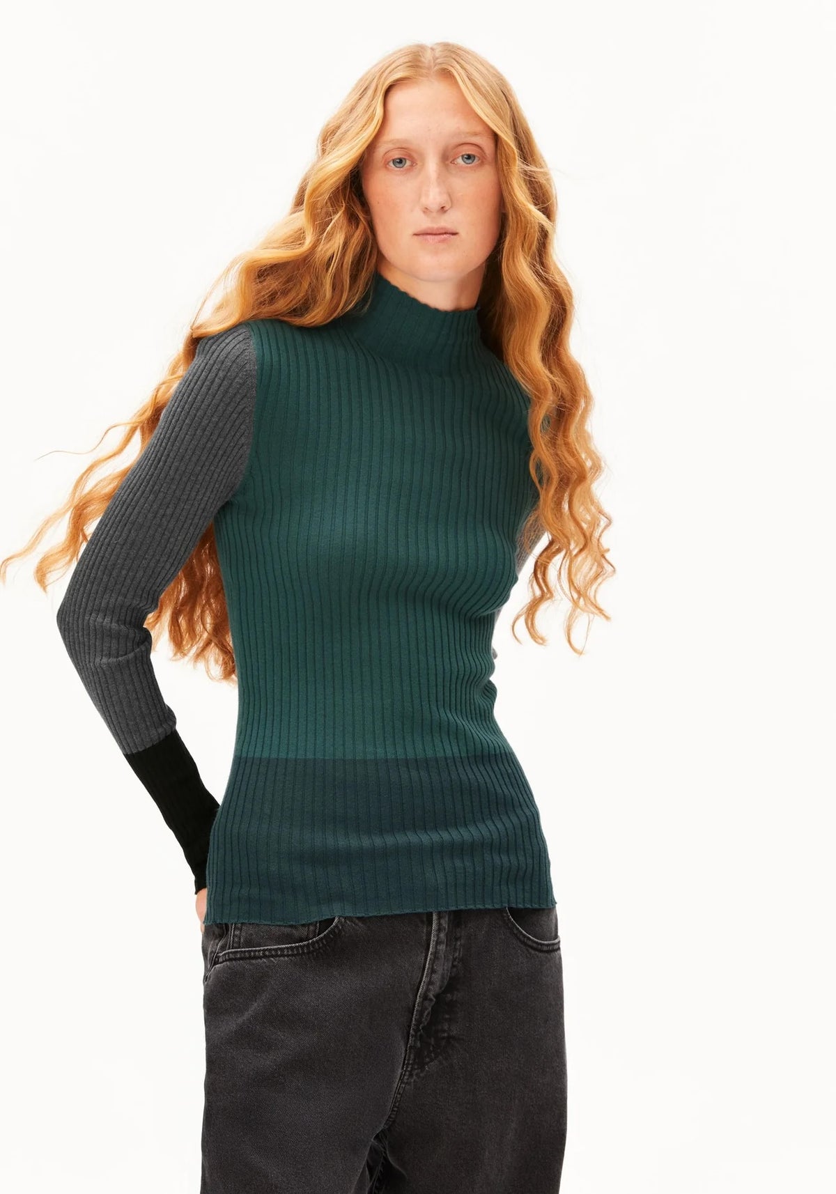 ALAANIAPATCHKNITSWEATER3763MidnightReef__1