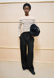 ALAANIASTRIPEDKNITSWEATER1692oatmilk-black__5