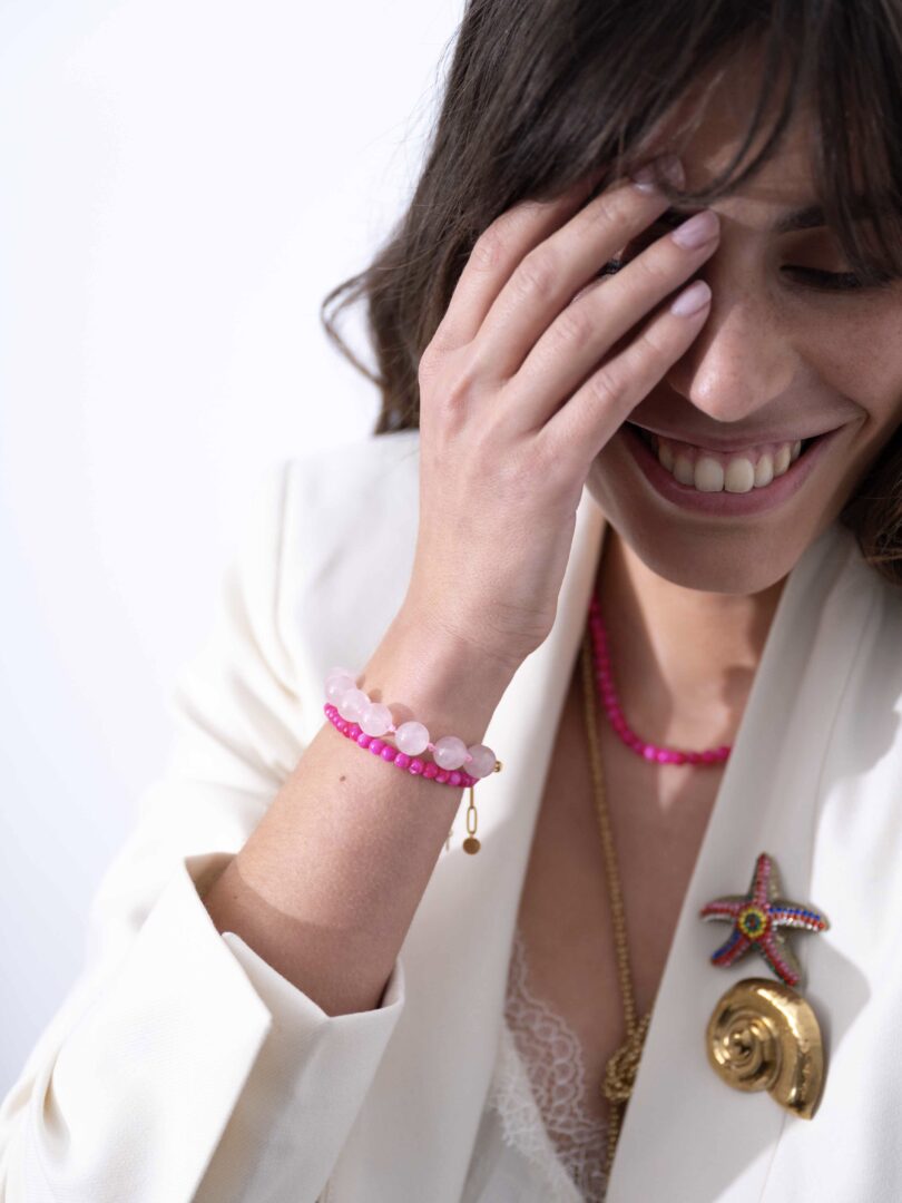 ARMBANDJEMETGEMSTONEBALLETJES_APRICOTfelroze__2
