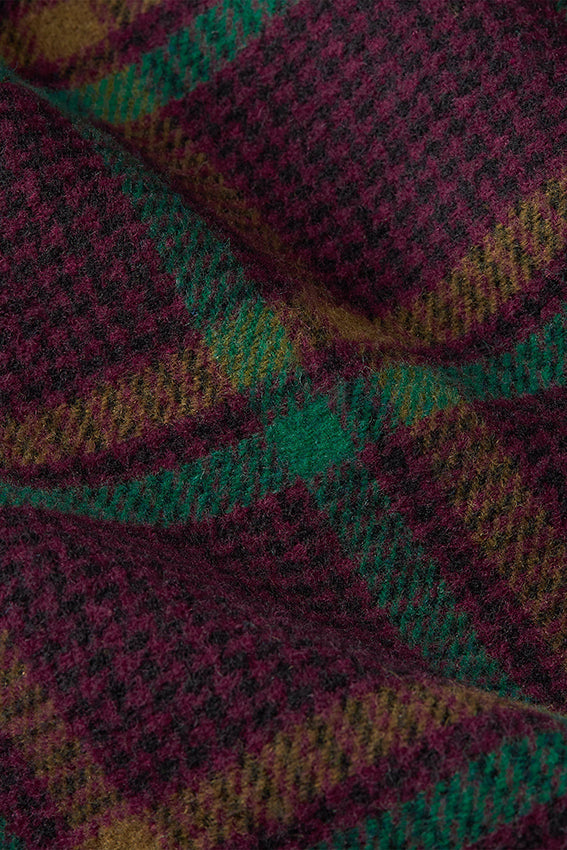 Lichte Arabella Coat Vera Check 600 Porto Red van King Louie, getailleerde jas met rood en witte ruitpatroon, zichtbaar in de afbeelding