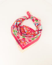 Astrid Groot Sjaals Fuchsia Sun - LEEF mode en accessoires