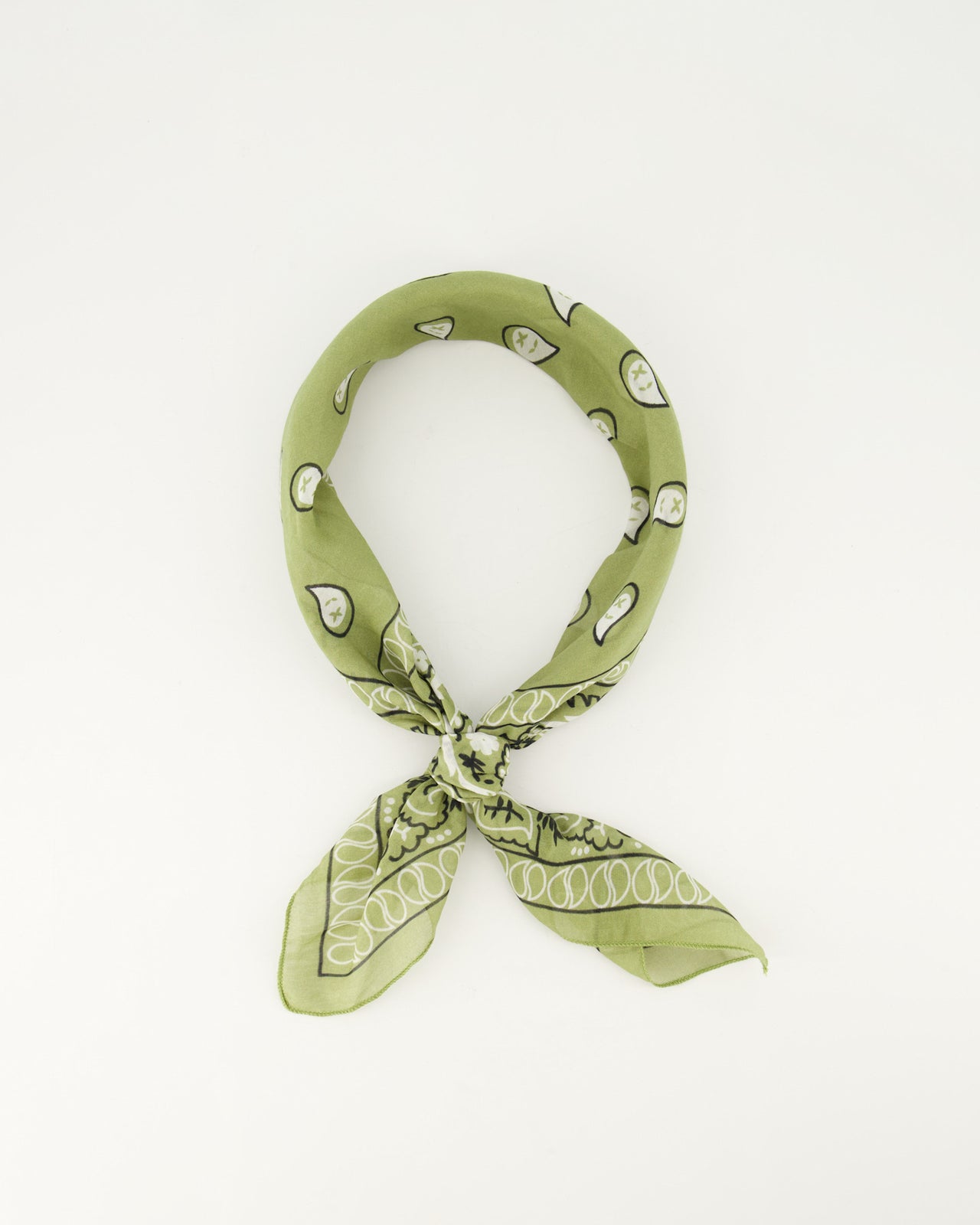Astrid Groot Sjaals Olive Green - LEEF mode en accessoires