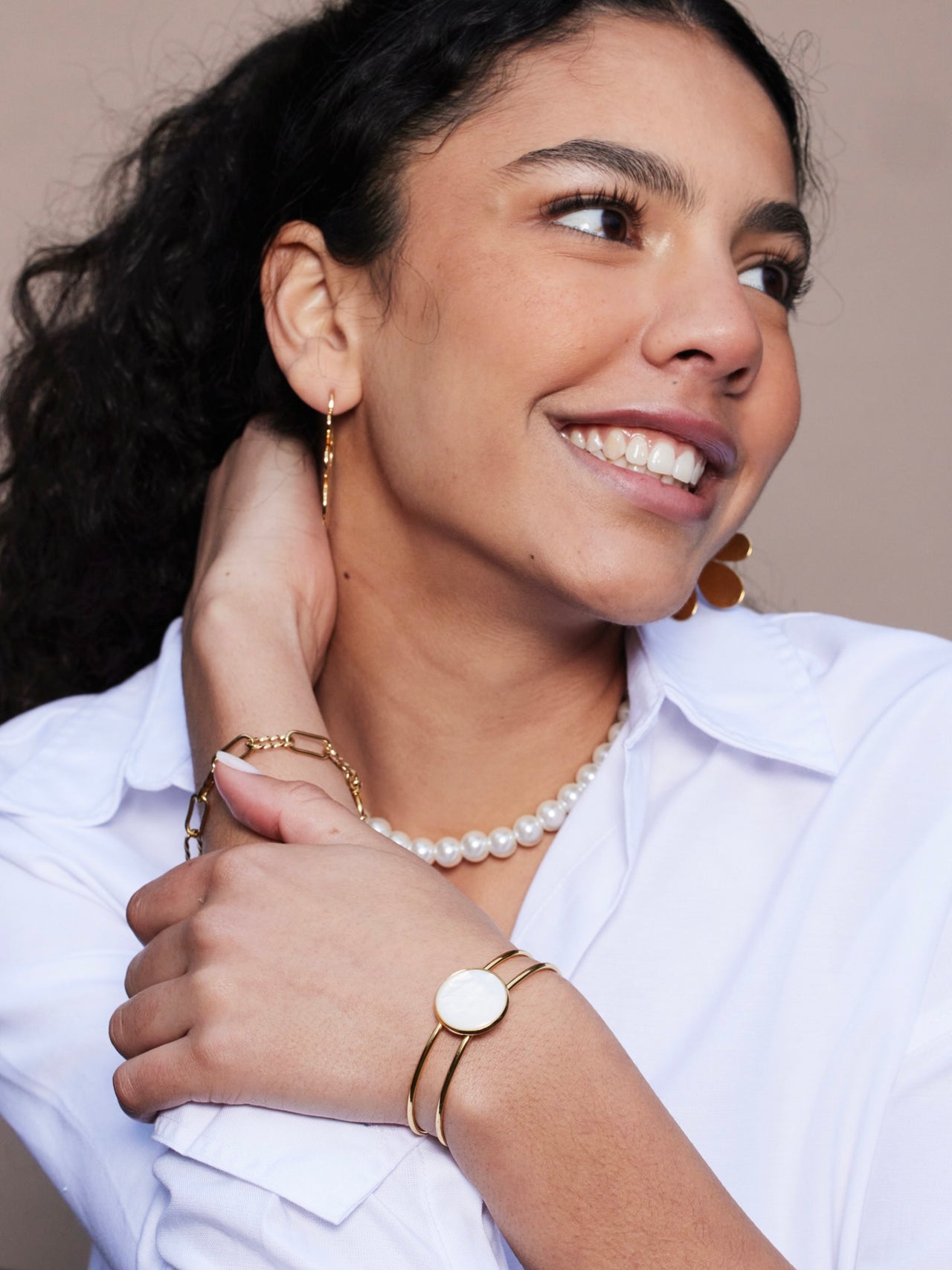 BANGLE MET GROTE GEMSTONE / Parelmoer Parelmoer - LEEF mode en accessoires
