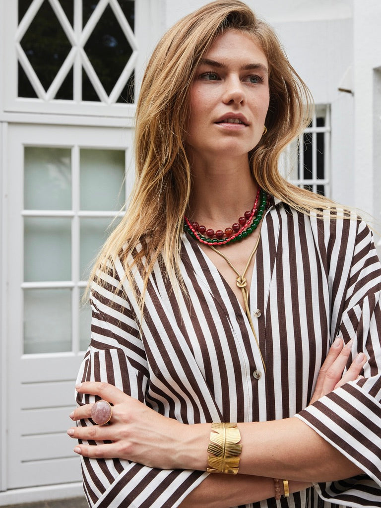 BREDE BANGLE MET BLAD goud - LEEF mode en accessoires