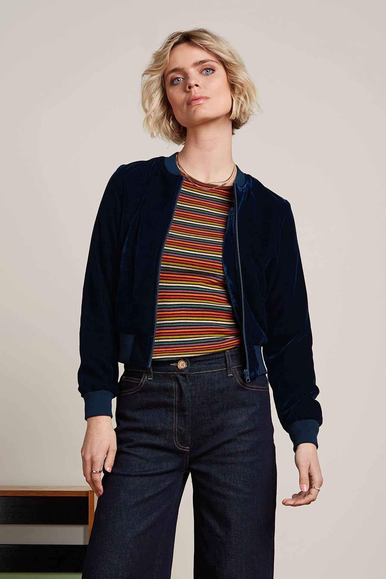 Bessie jacket Gamine velvet 461 Pond Blue - LEEF mode en accessoires