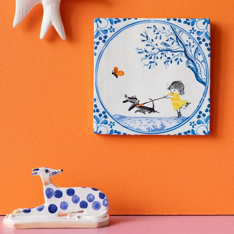 Twaalf kleurrijke muurtegels met schattige vriendjes van StoryTiles, afmetingen 10x10 cm, geschikt voor decoratie en creatief gebruik