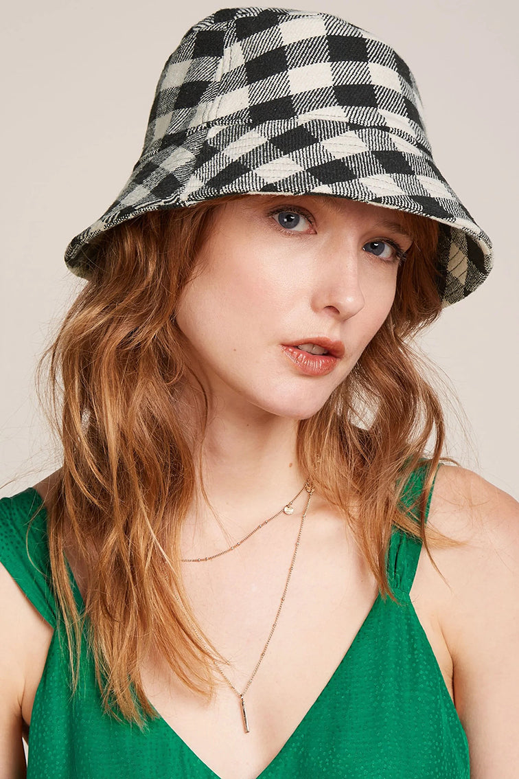 Buckethat Le Brigitte 001 Black - LEEF mode en accessoires