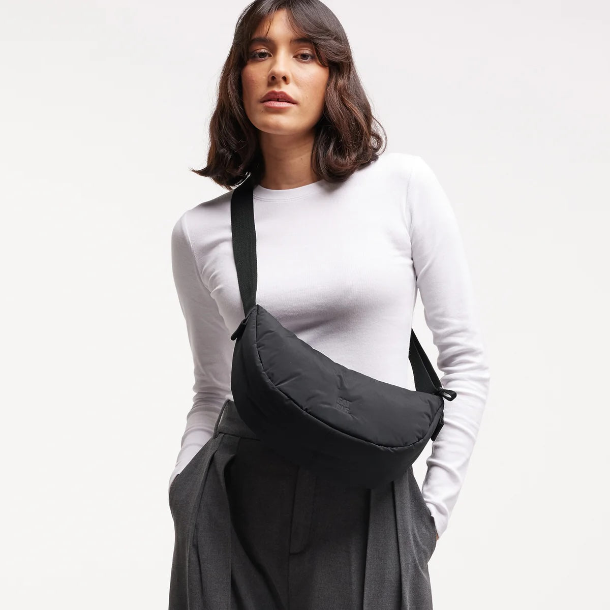 CLOUDMOONBAGSMALL100black__1
