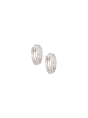 Zilveren creolen met strass van 0,9 cm, door Ellen Beekmans, glanzende oorbellen met elegante uitstraling