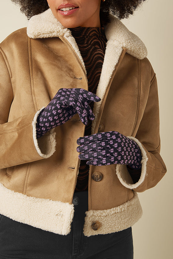 Lila Chelsea handschoen van King Louie met gladdendetails en comfortabele pasvorm, model 515 Crocus Lilac.