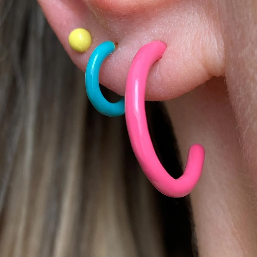 ColorHoopsMediumPairPink__5