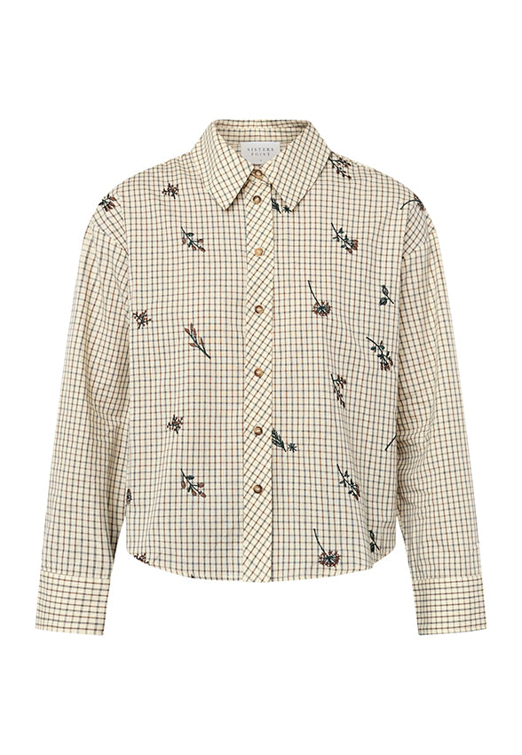 Sisterpoint ESMAE-SH Cream Check blouse met crèmekleurig en geruit patroon, lange mouwen en knoopsluiting.