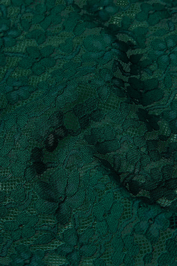 Lichte groene Ella blouse Liana Lace van King Louie met delicatiete kanten details en elegante pasvorm.