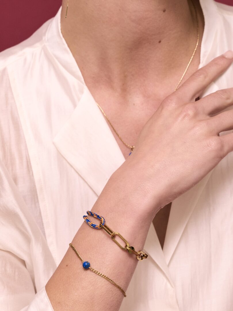 FIJNARMBANDJEMETGEMSTONEBALLETJEblauw__2