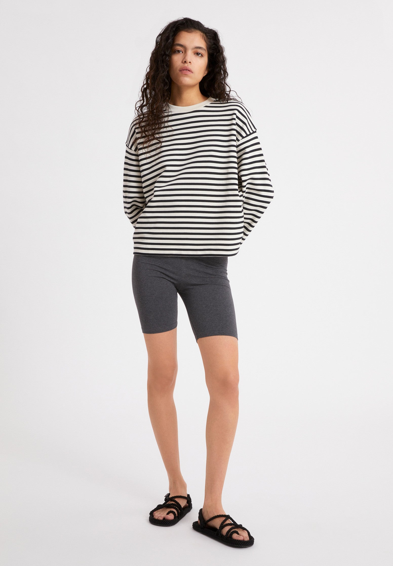 FRANKAAMAARLENSTRIPESWEAT_1716Undyed-black_4