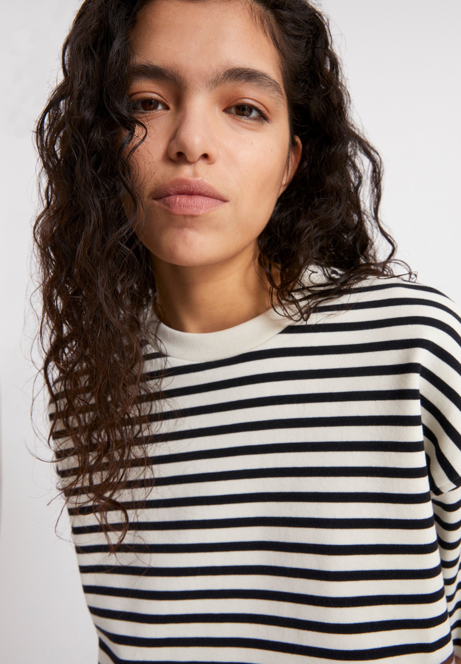 FRANKAAMAARLENSTRIPESWEAT_1716Undyed-black_5