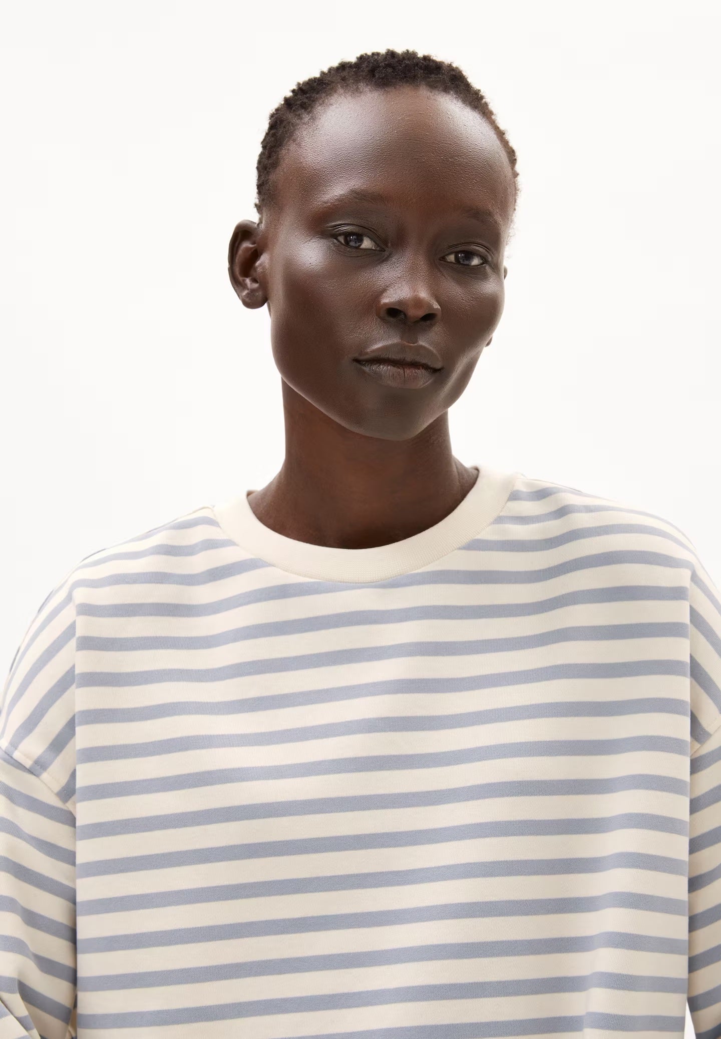 FRANKAAMAARLENSTRIPESWEAT_1923Undyed-MistyMorning_4