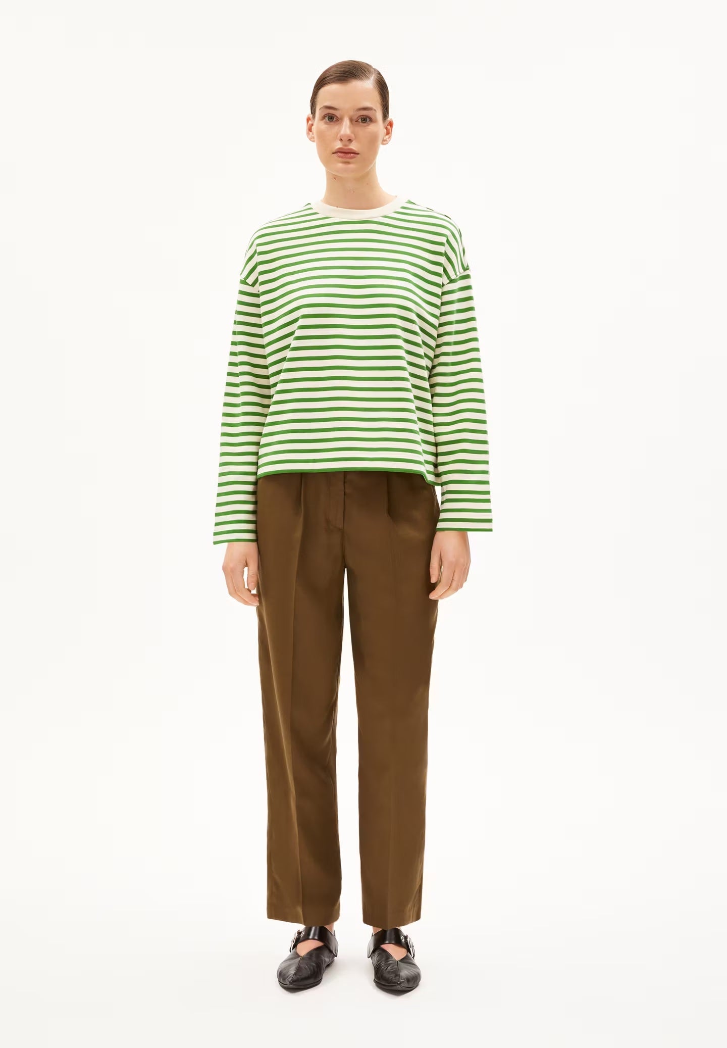 FRANKAAMAARLENSTRIPESWEAT_2907Undyed-ivygreen_3