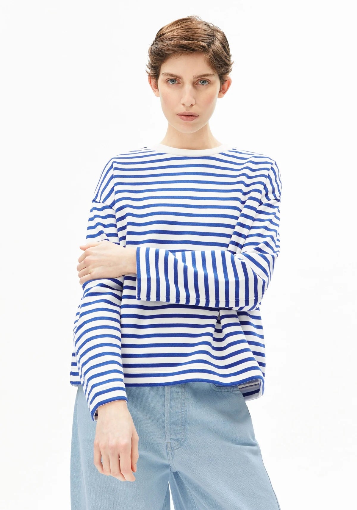 FRANKAAMAARLENSTRIPESWEAT_3545Undyed-DynamoBlue_1