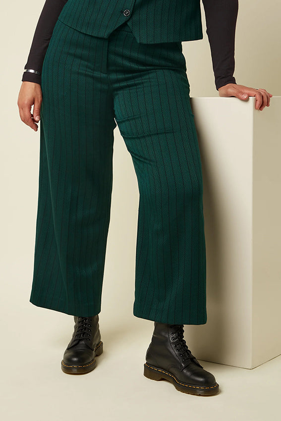 Groene Federica Dale Chevron broek van King Louie, zachte katoen met een opvallend chevron patroon, casual en comfortabel.