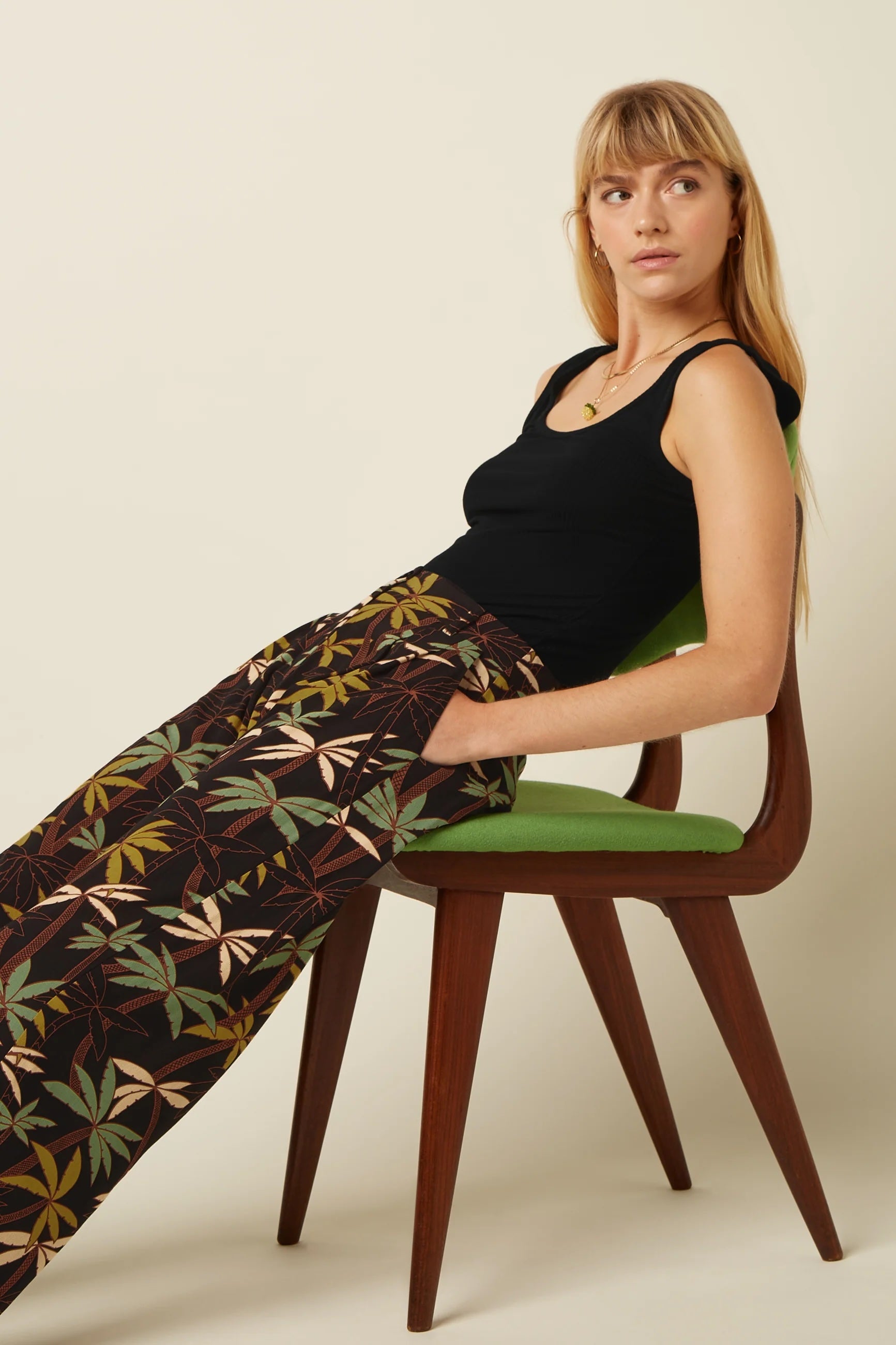 FintanCroppedPantsLaRochelle001Black__4