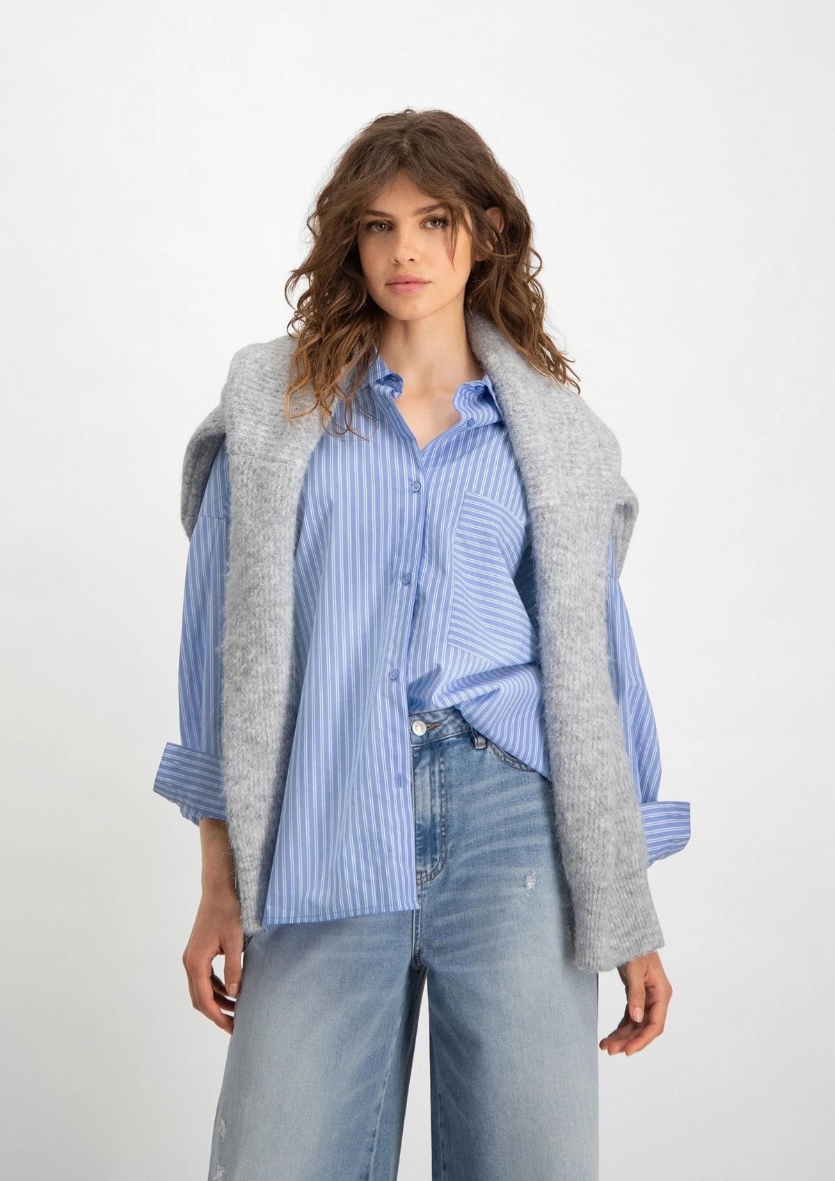 Fiora Blouse  1142 Light Sky - LEEF mode en accessoires