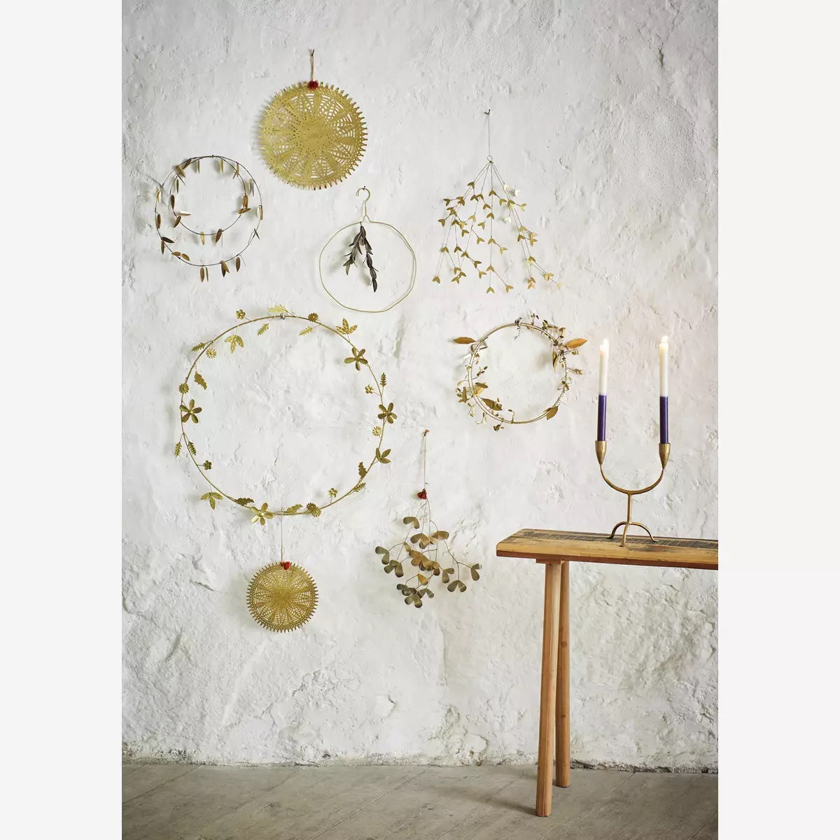 Hanging Iron Ornament D:12cm Gold - LEEF mode en accessoires