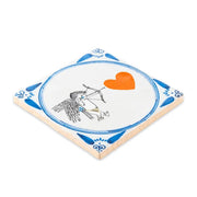 Decoratieve tegel van StoryTiles met hartenjager patroon in 10x10 cm, kleurrijk ontwerp voor muurdecoratie