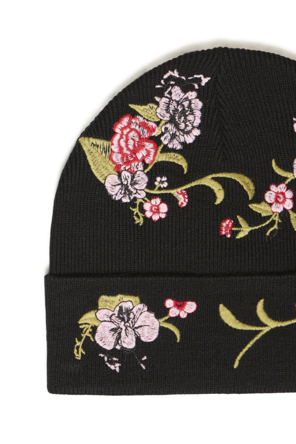 Zwarte IAMEJSE HO 194008 van ICHI, zichtbaar in close-up met details van het product.
