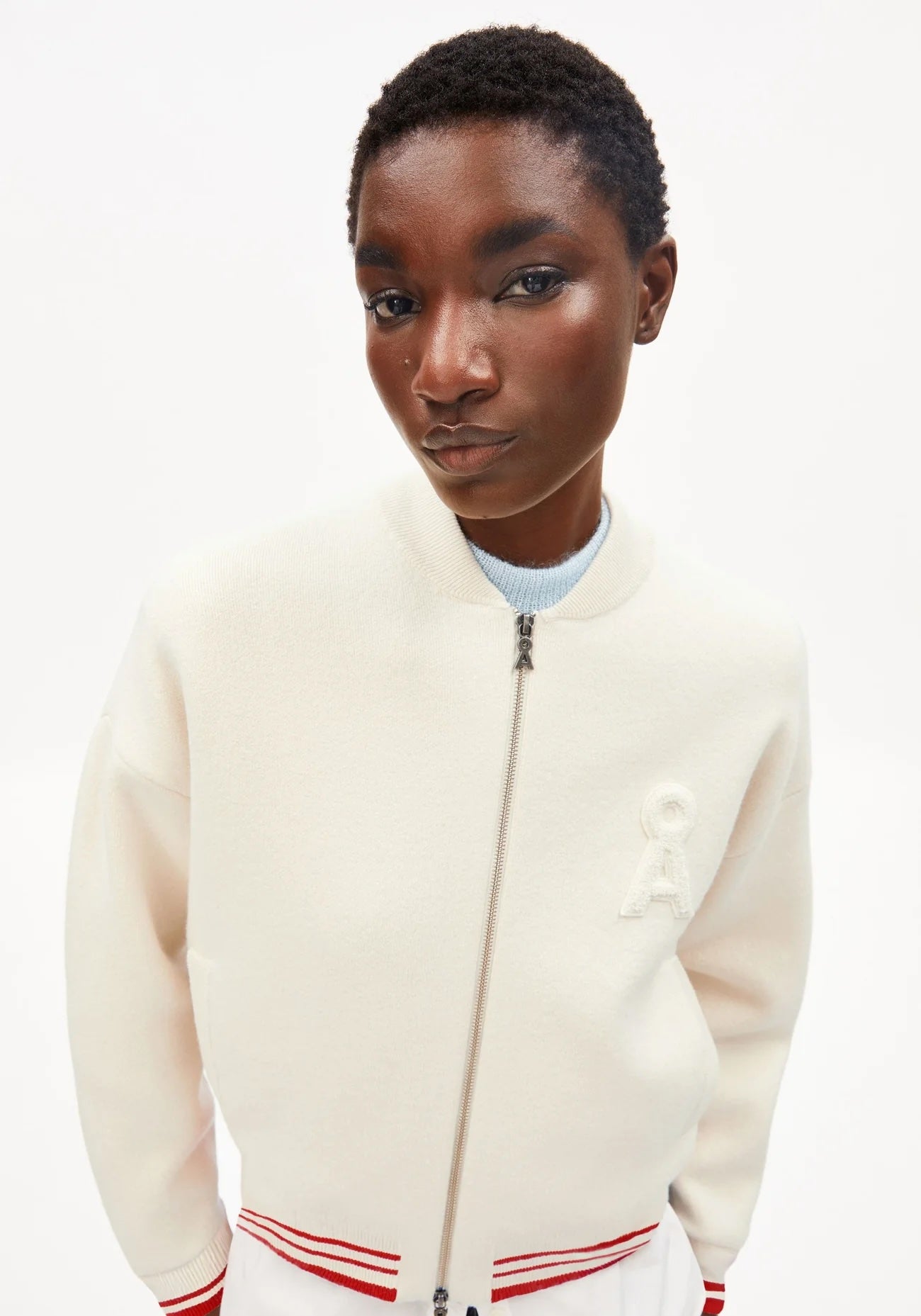 ICONICAFRANKAABOMBERJACKET3478Oatmilk-MarsRed__4