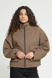 IHESOLUJA900011163BROWNCHE__1