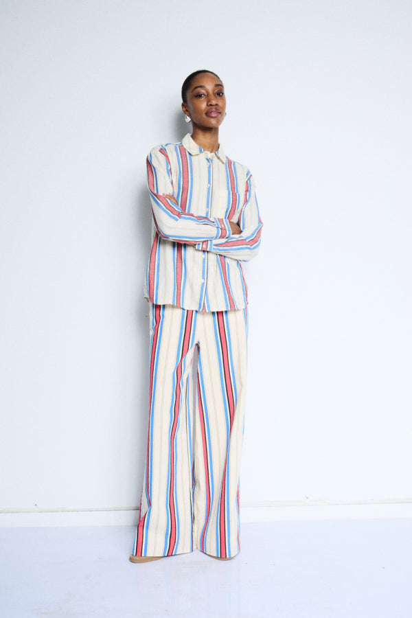 IHFANIAPA900004442BLUERED__1