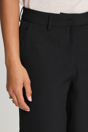 IHFAVALONGSHORT194008Black__4